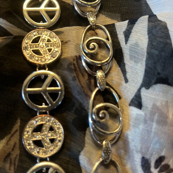 Two silver bracelets - Picture 2 of 2